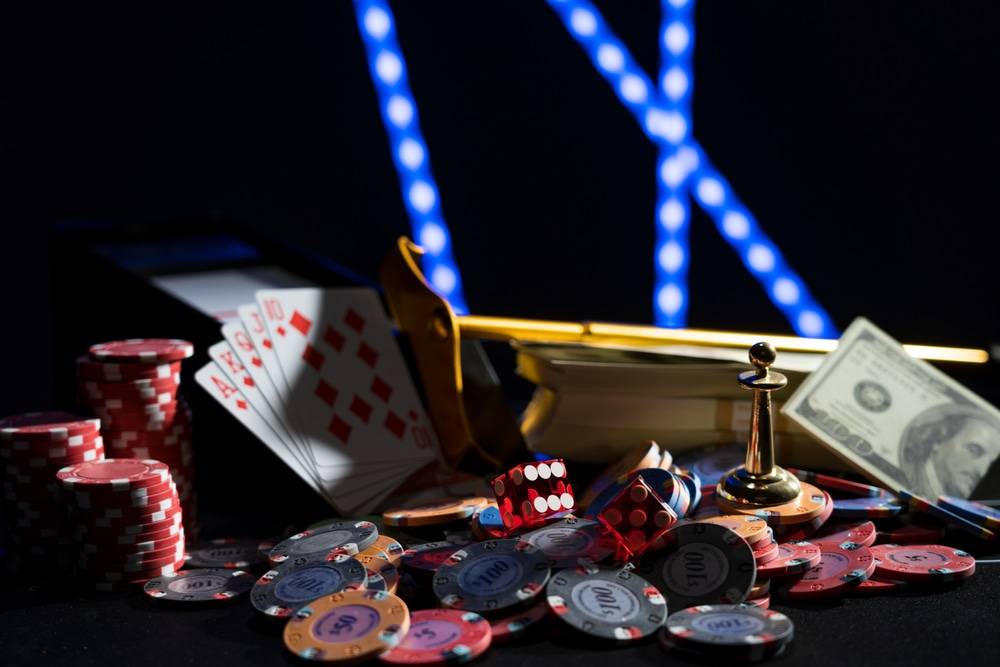 21點攻略指南：規則、算牌技巧及莊家策略全面解析